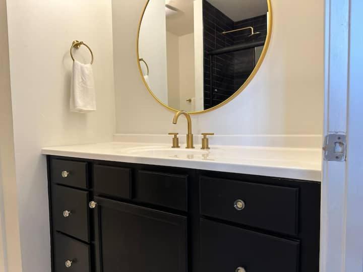 Vine City Home - Duplex - 3 Mins From Gwcc & Mercedes- Benz Stadium Atlanta Esterno foto