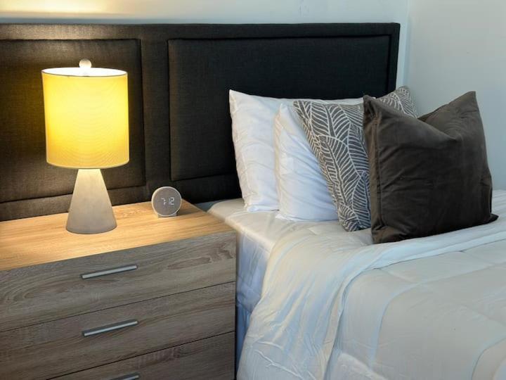 Vine City Home - Duplex - 3 Mins From Gwcc & Mercedes- Benz Stadium Atlanta Esterno foto